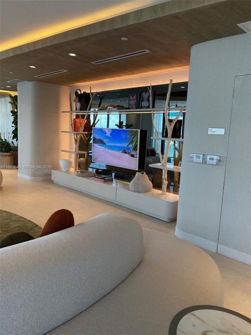 700 NE 24, Unit 4806, Miami, FL 33137 Photo