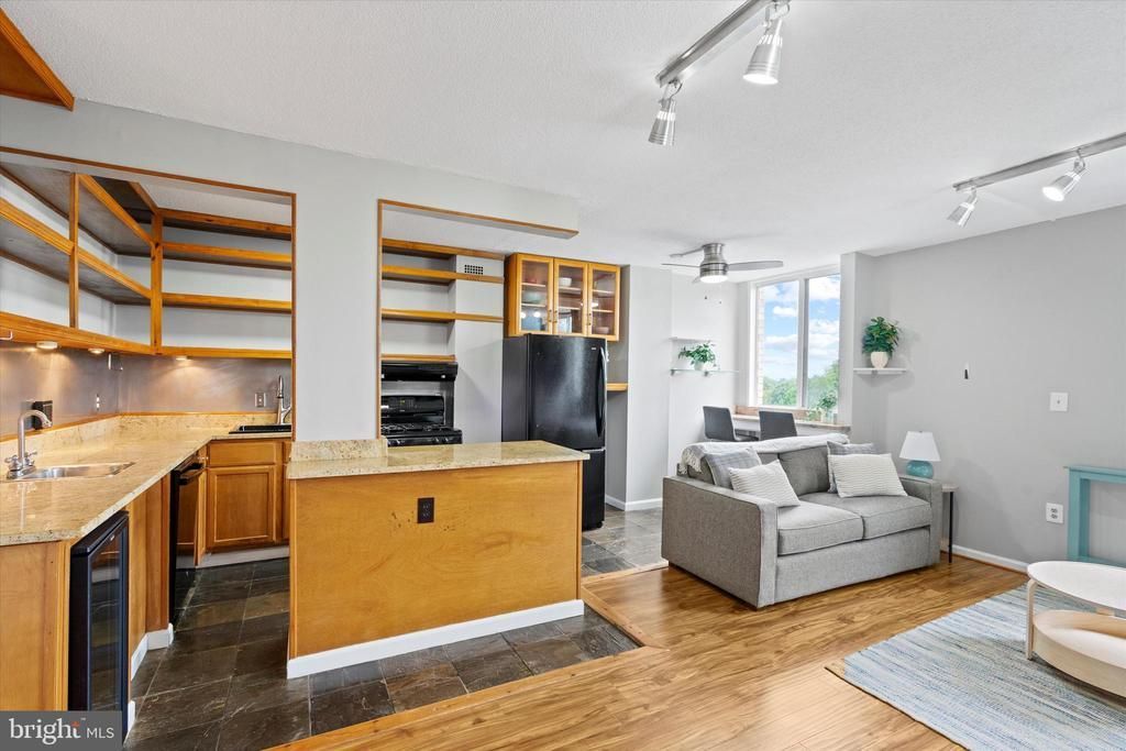 4242 East West Highway, Unit 406, Chevy Chase, MD 20815 Main Photo