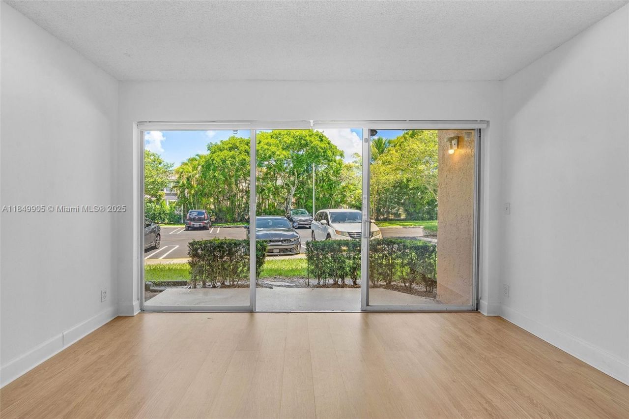 8721 Wiles Rd, Unit 105, Coral Springs, FL 33067 Photo
