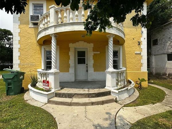 1925 NW 56th St, Miami, FL 33142