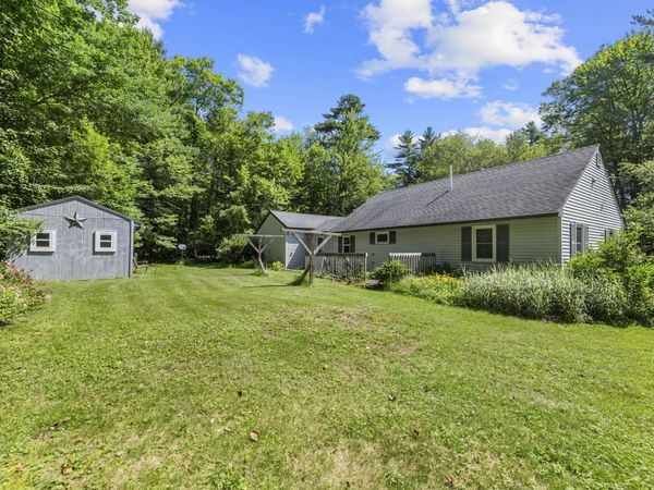14 BLT Lane, Farmingdale, ME 04344