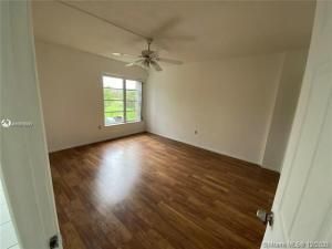 4166 Inverrary Drive, Unit 303, Lauderhill, FL 33319 Photo