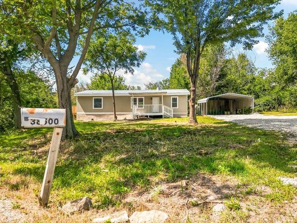 38500 W 339th Street, Osawatomie, KS 66064