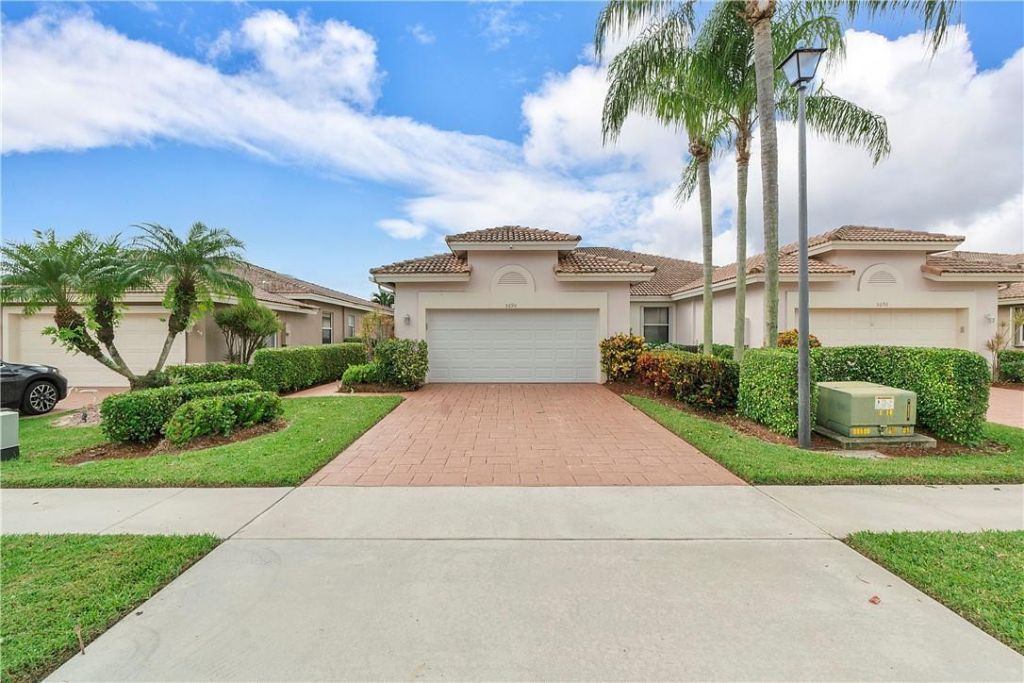 5690 Emerald Cay Terrace, Unit 5690, Boynton Beach, FL 33437 Photo