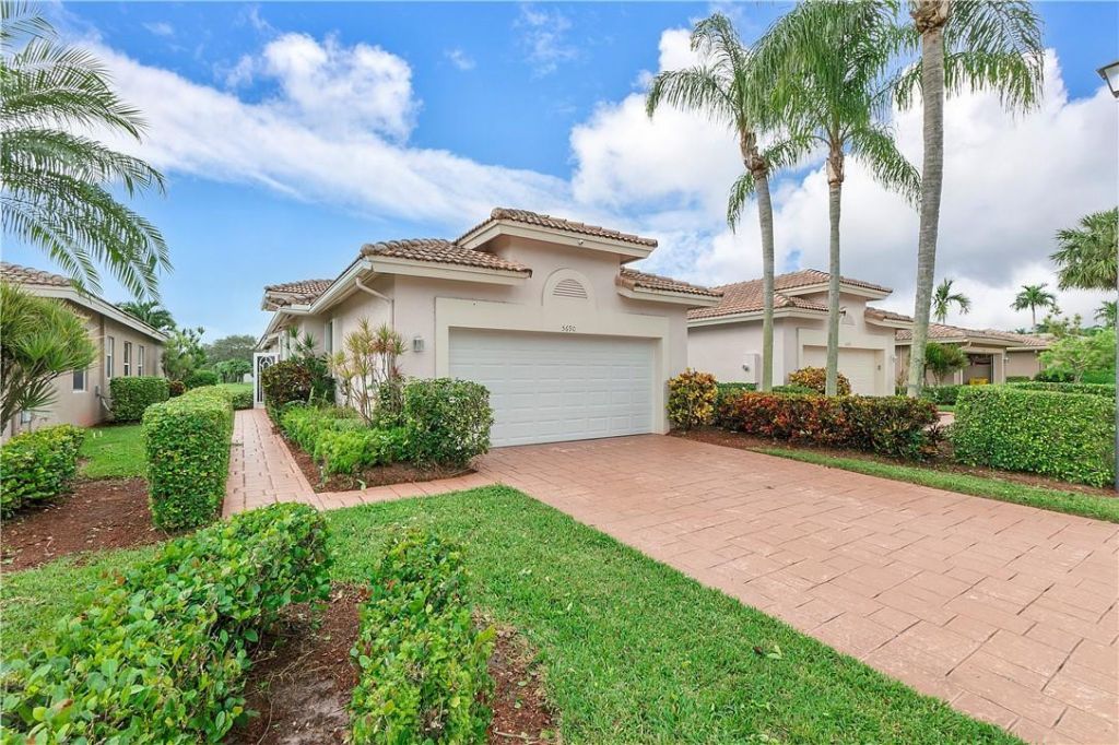 5690 Emerald Cay Terrace, Unit 5690, Boynton Beach, FL 33437 Photo
