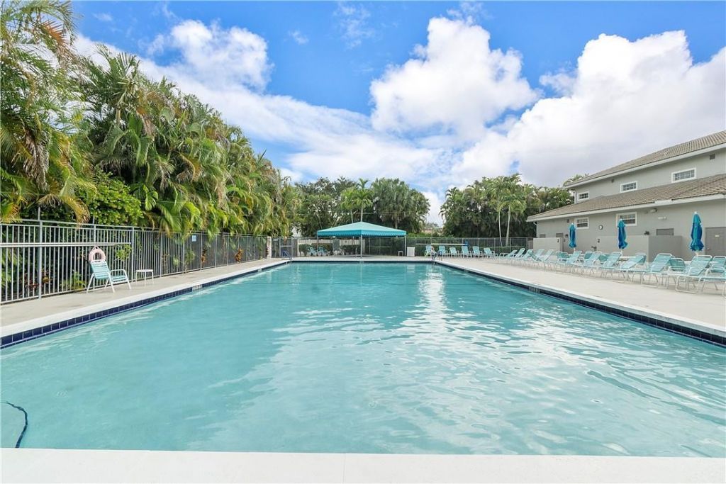 5690 Emerald Cay Terrace, Unit 5690, Boynton Beach, FL 33437 Photo
