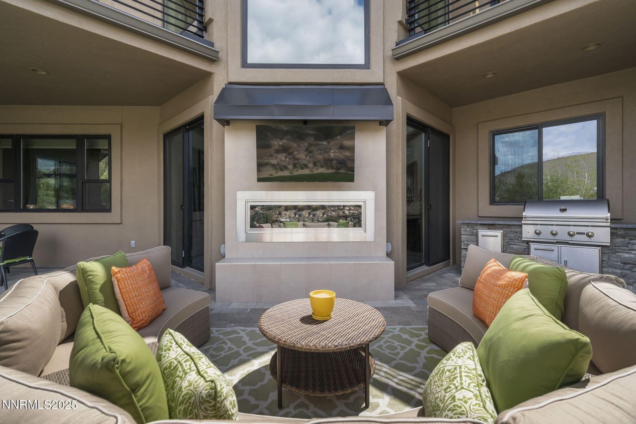 6177 N Featherstone Circle, Reno, NV 89511 Photo