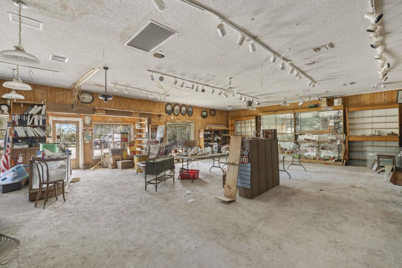 1446 & 1444 Periwinkle Way, Sanibel, FL 33957 Photo