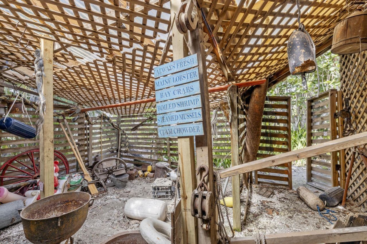 1446 & 1444 Periwinkle Way, Sanibel, FL 33957 Photo