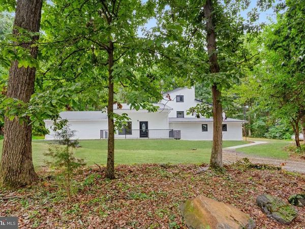 2325 YORK ROAD, GETTYSBURG, PA 17325