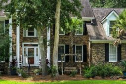 123 Huckleberry Lane photo 4