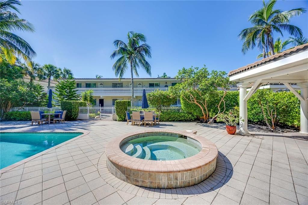 950 7th Ave S, Unit 14, Naples, FL 34102 Photo