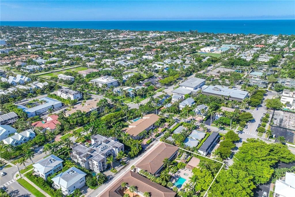 950 7th Ave S, Unit 14, Naples, FL 34102 Photo