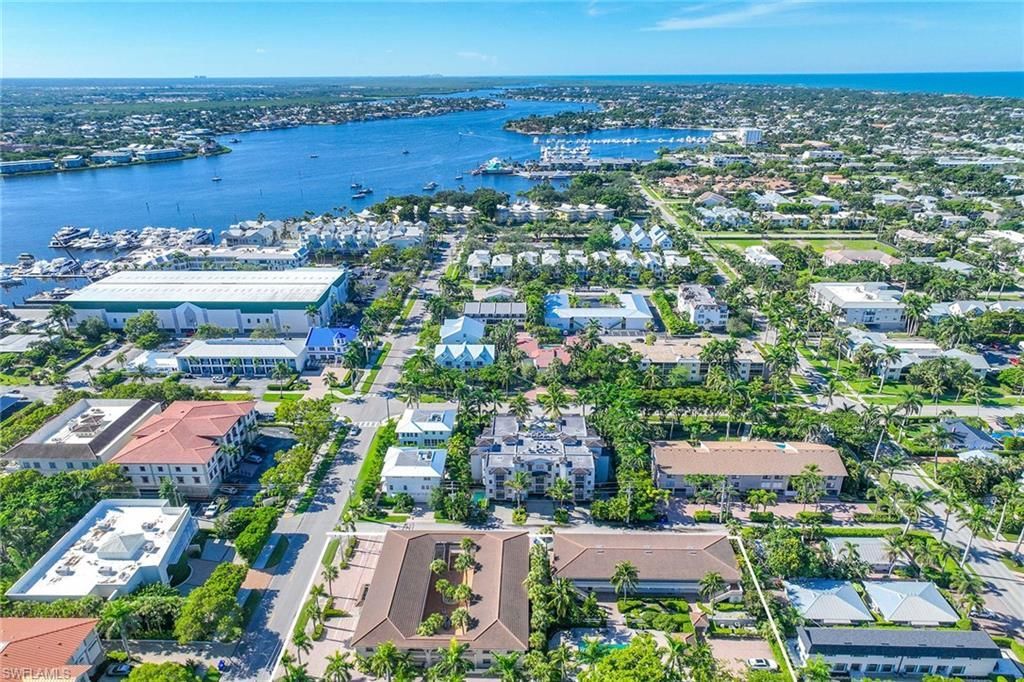 950 7th Ave S, Unit 14, Naples, FL 34102 Photo