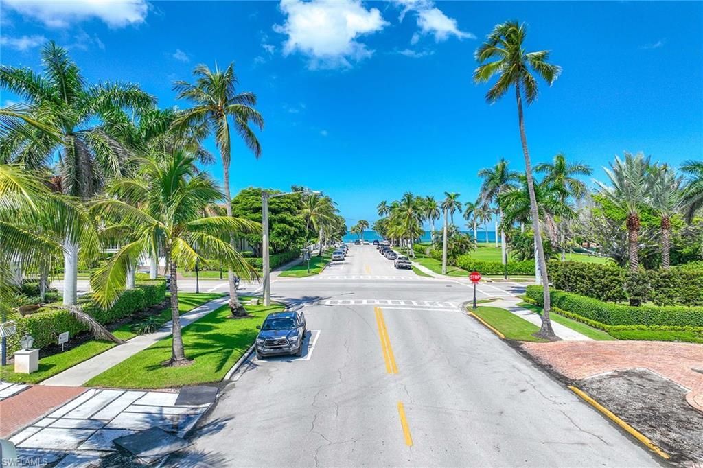 950 7th Ave S, Unit 14, Naples, FL 34102 Photo