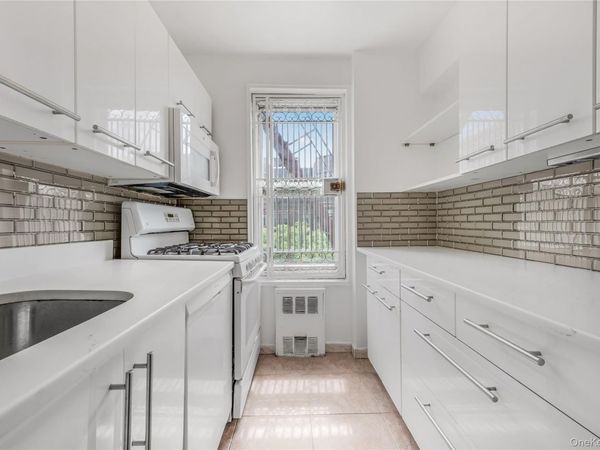 72-10 112 Street, Unit 5H, Forest Hills, NY 11375