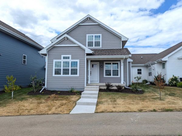 14 Bluestem Pass, Mount Horeb, WI 53572