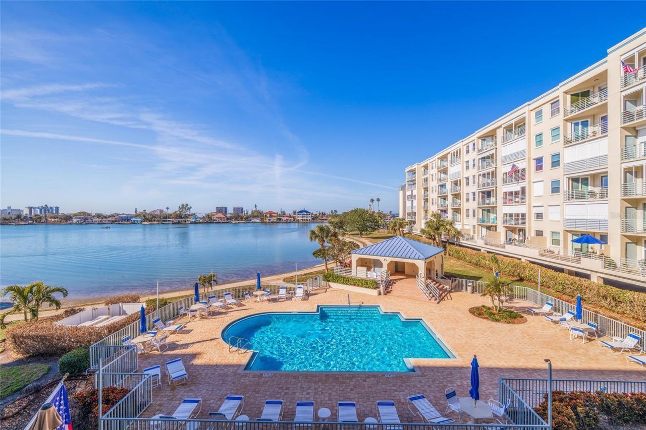 7902 Sailboat Key Boulevard S, Unit 206, South Pasadena, FL 33707 Photo