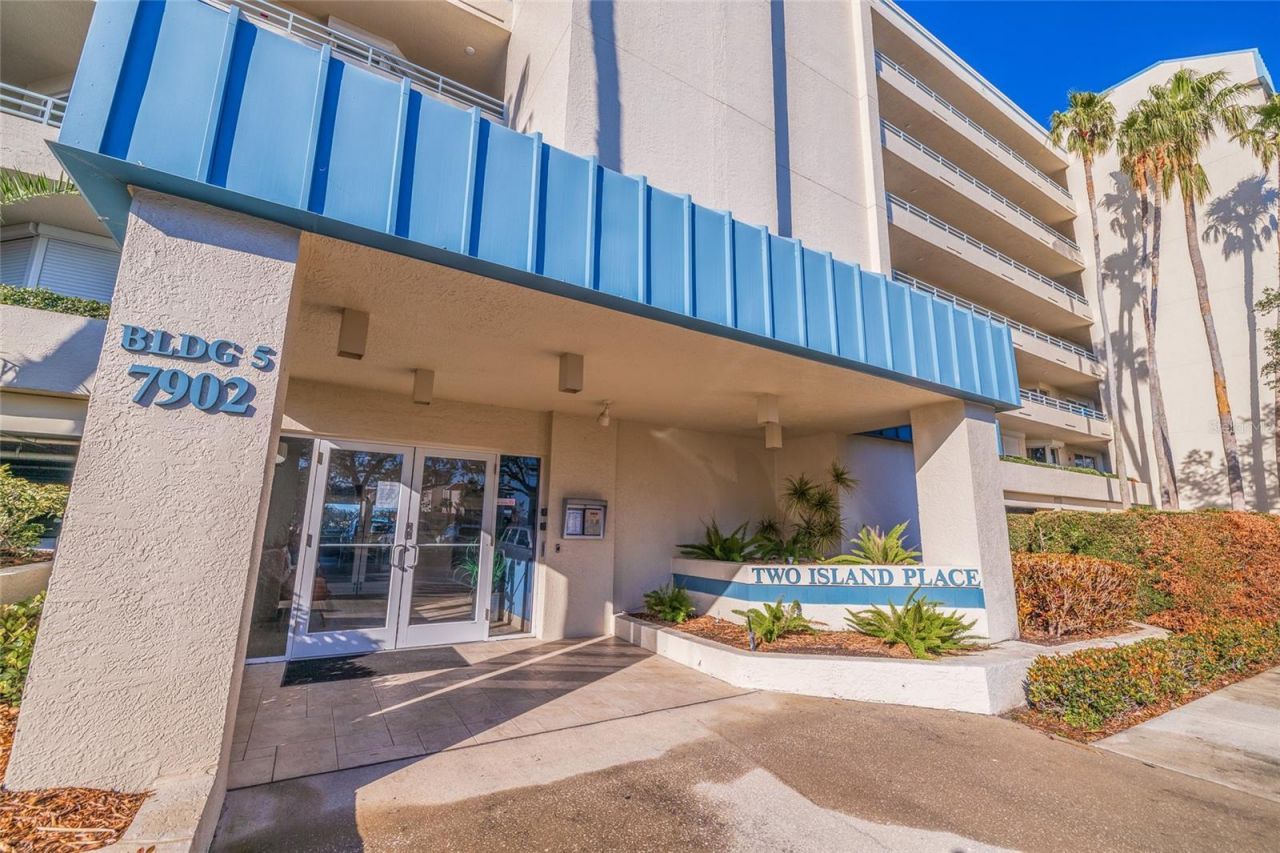 7902 Sailboat Key Boulevard S, Unit 206, South Pasadena, FL 33707 Photo