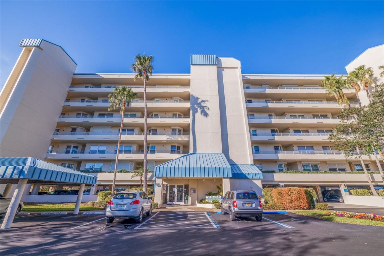 7902 Sailboat Key Boulevard S, Unit 206, South Pasadena, FL 33707 Photo