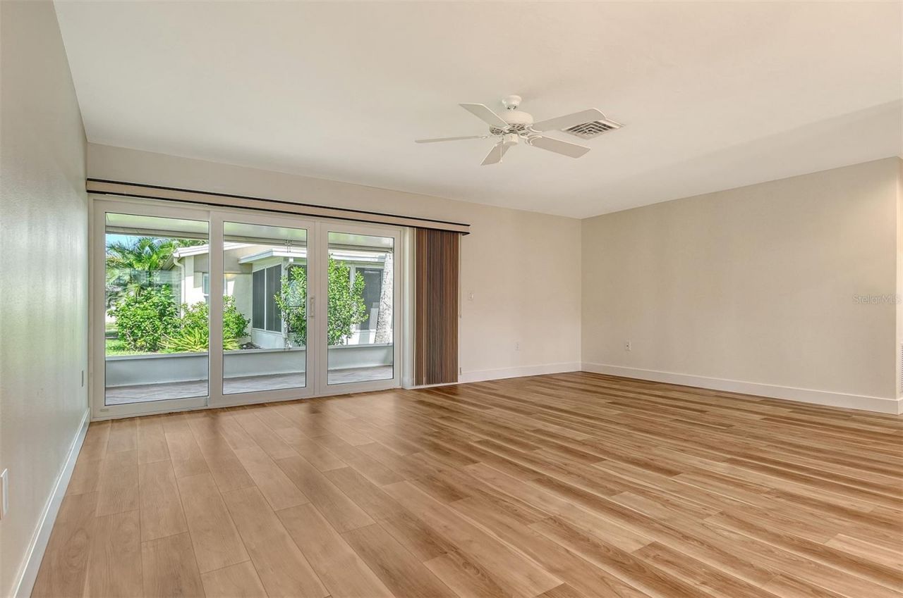 119 Whispering Sands Circle, Unit V36, Sarasota, FL 34242 Photo