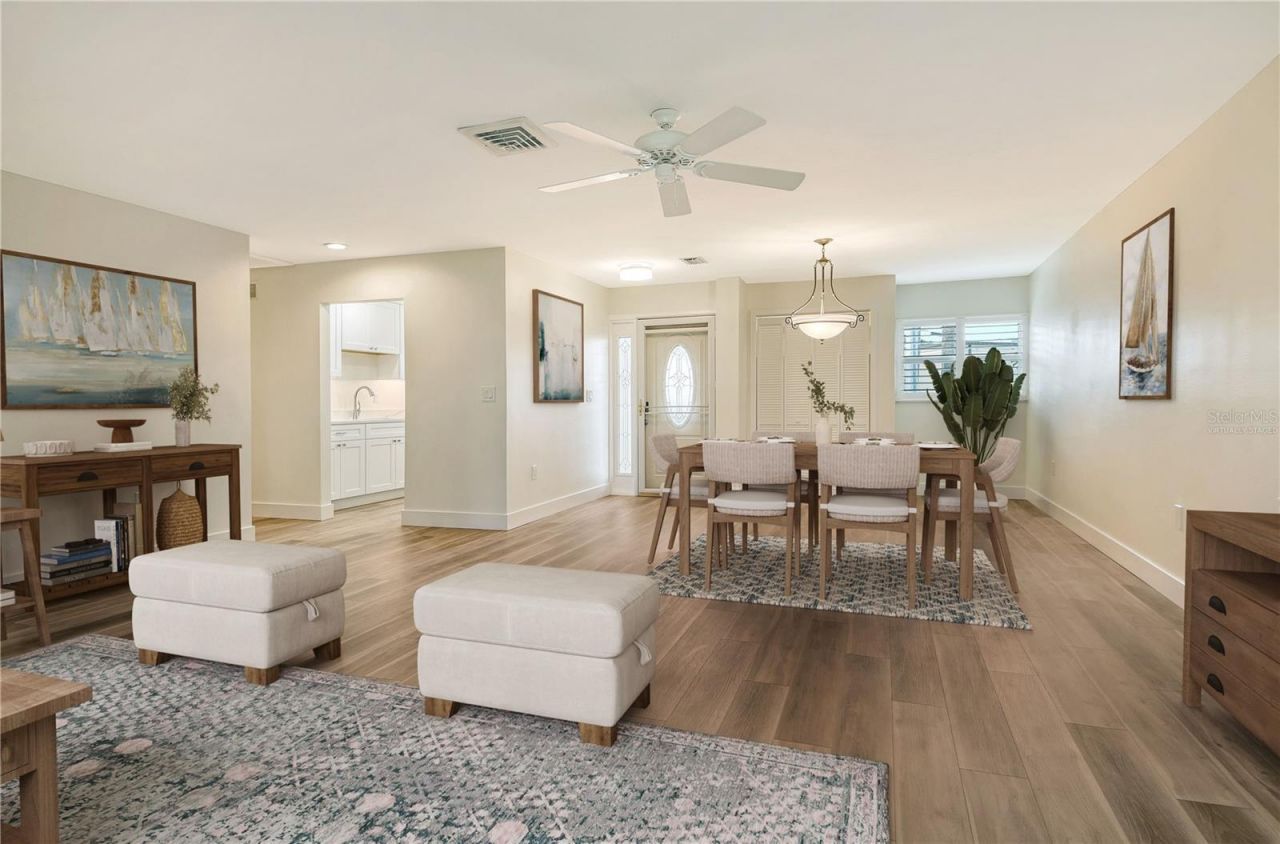 119 Whispering Sands Circle, Unit V36, Sarasota, FL 34242 Photo