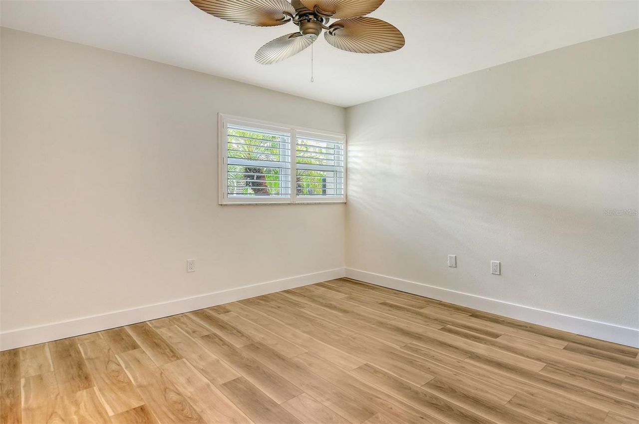 119 Whispering Sands Circle, Unit V36, Sarasota, FL 34242 Photo