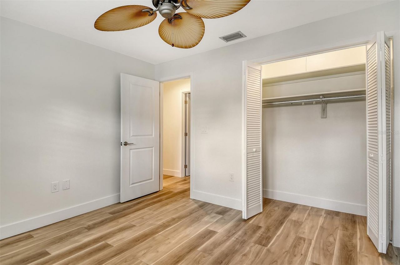 119 Whispering Sands Circle, Unit V36, Sarasota, FL 34242 Photo