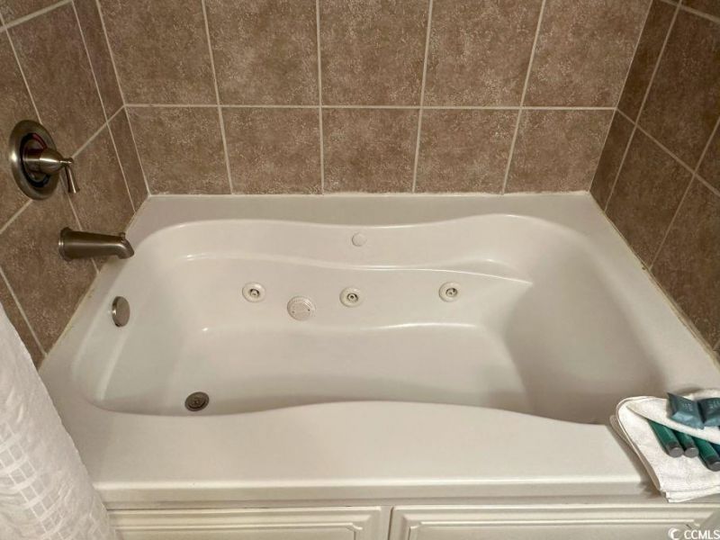 2100 N Ocean Blvd. Photo 21