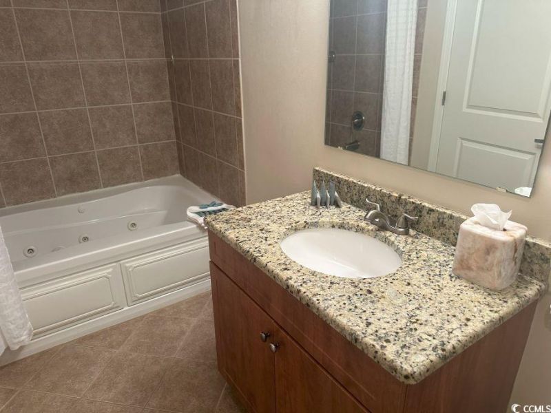 2100 N Ocean Blvd. Photo 22