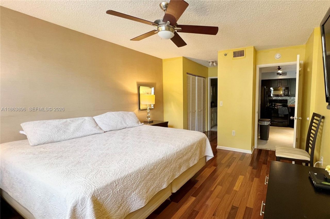 19555 E Country Club Dr, Unit 8305, Aventura, FL 33180 Photo