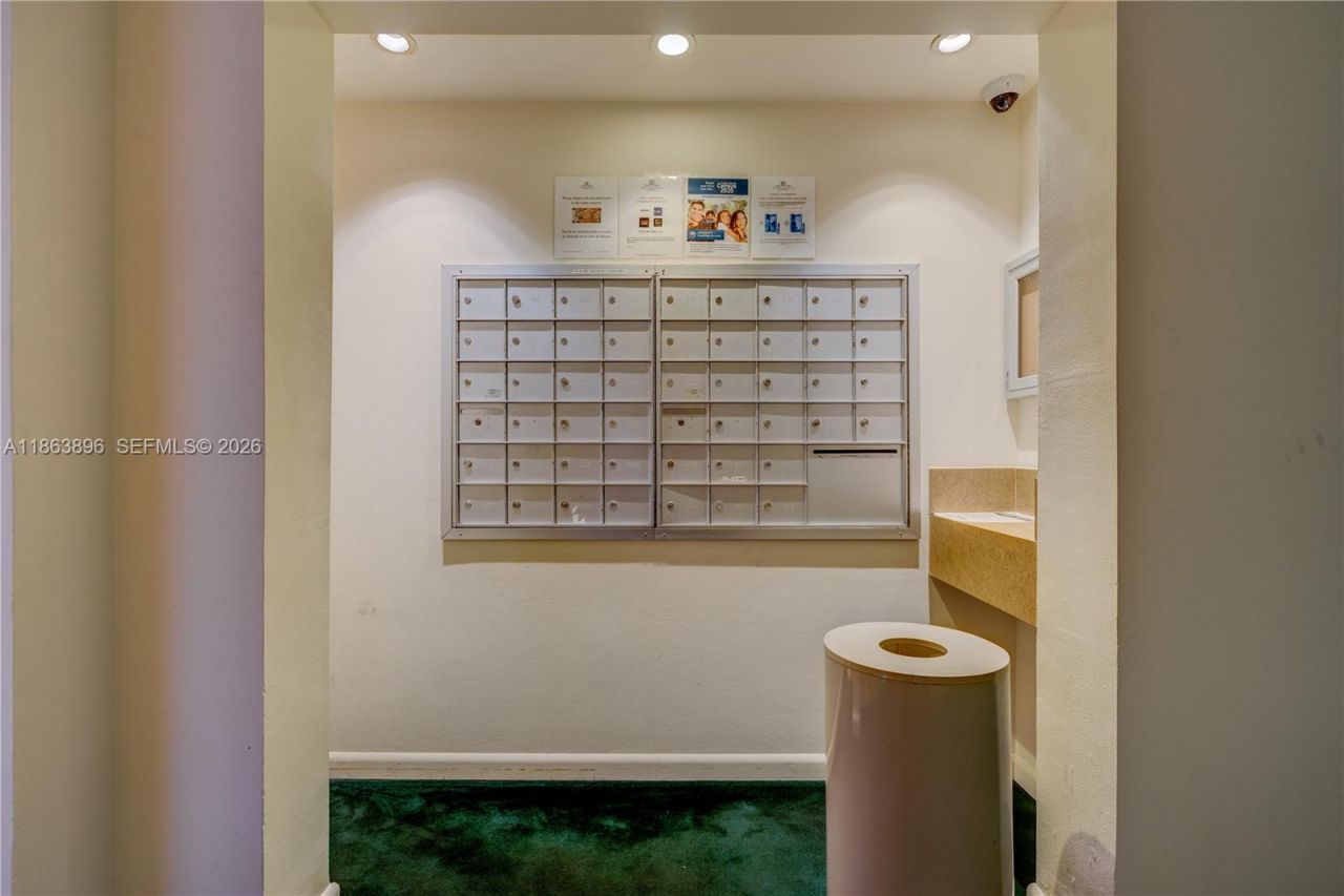 19555 E Country Club Dr, Unit 8305, Aventura, FL 33180 Photo