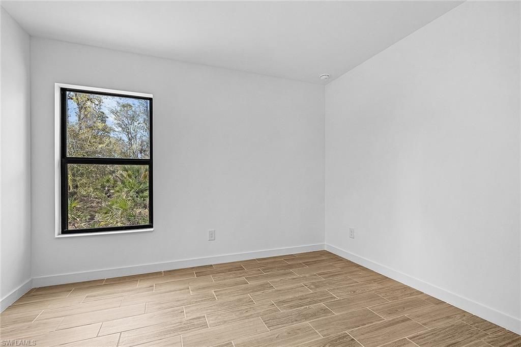 156 Yager Cir, Fort Myers, FL 33913 Photo