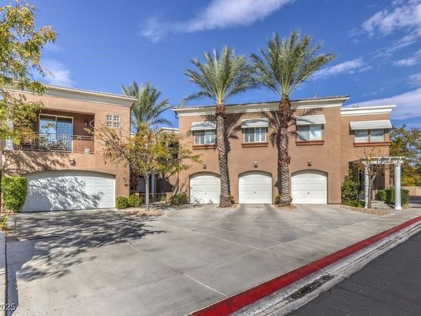 805 Dana Hills Court, Unit 202, Las Vegas, NV 89134