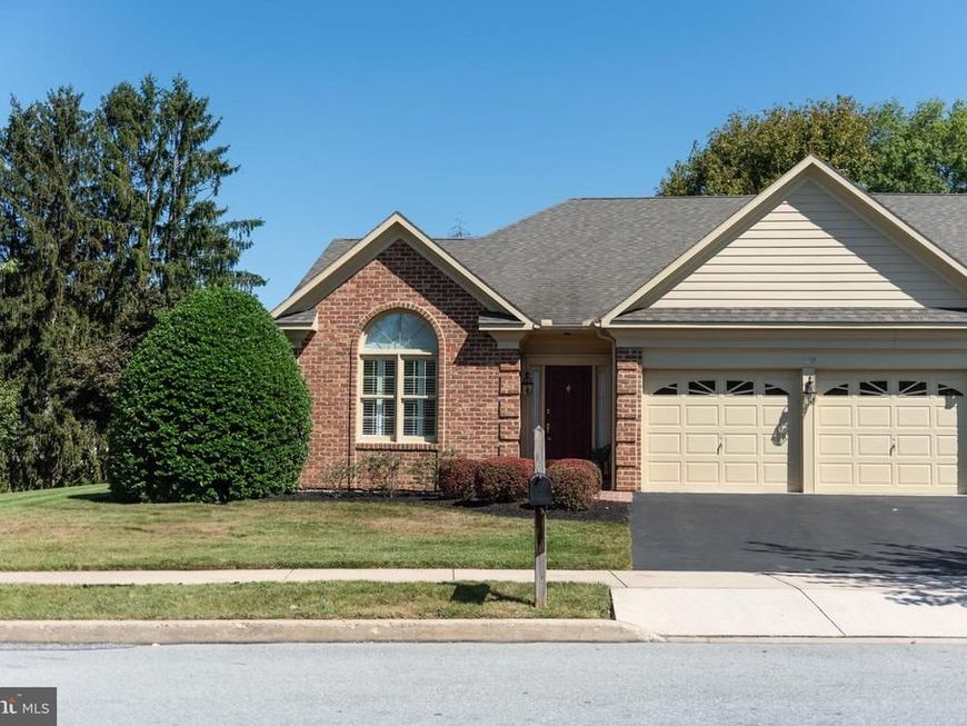 29 Almond Drive, Hershey, PA 17033 Main Photo