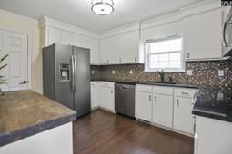 17 Knotty Pine Lane photo 4