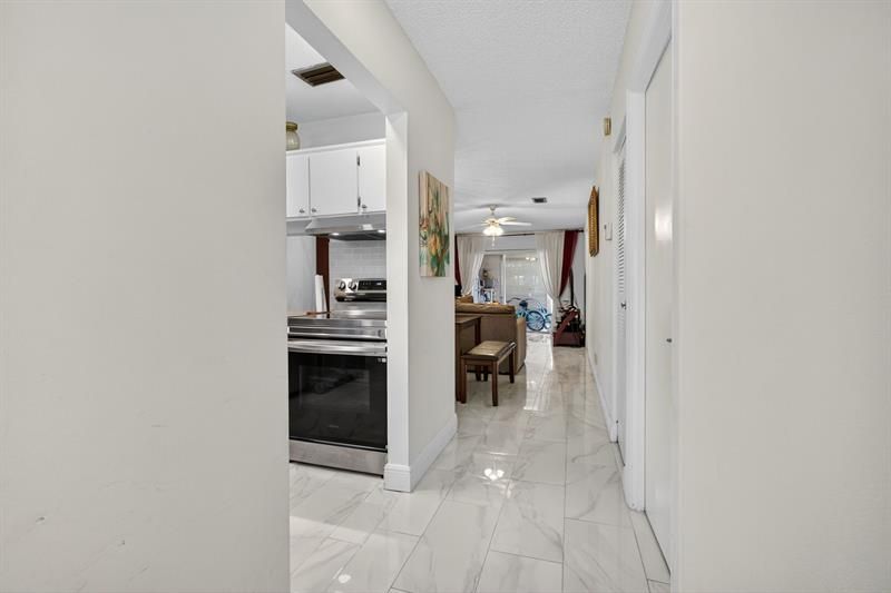 224 Lake Constance Drive, Unit #224, West Palm Beach, FL 33411 Photo