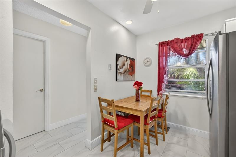 224 Lake Constance Drive, Unit #224, West Palm Beach, FL 33411 Photo