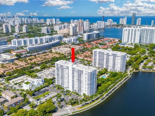 2801 NE 183rd St, Unit 1502W, Aventura, FL 33160