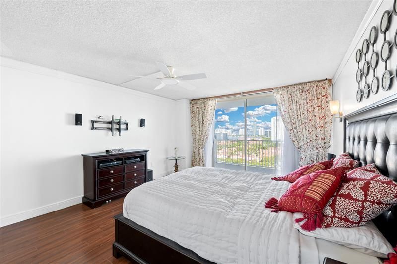 2801 NE 183rd St, Unit 1502W, Aventura, FL 33160 Photo