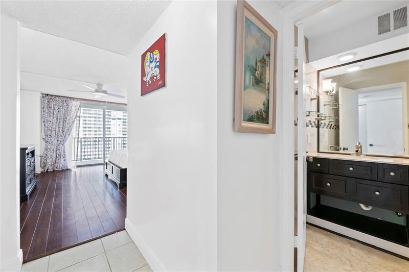 2801 NE 183rd St, Unit 1502W, Aventura, FL 33160 Photo