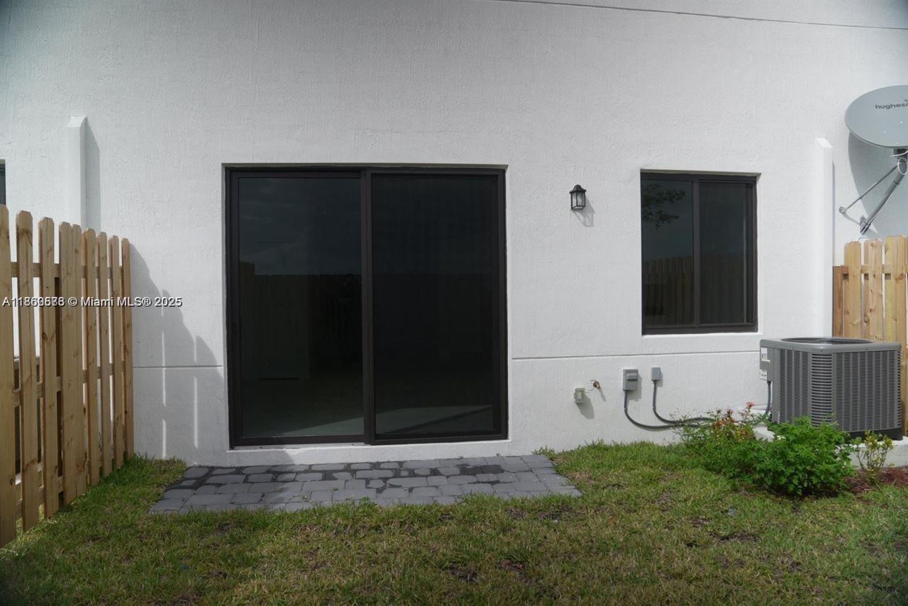 18970 SW 345th Ter, Homestead, FL 33034 Photo