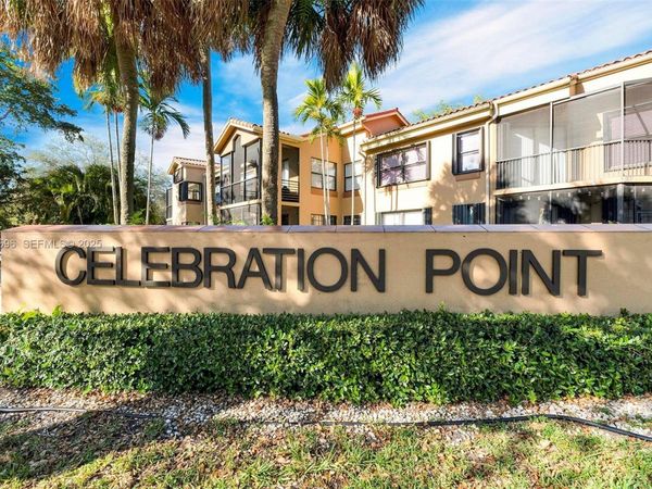 15549 N Miami Lakeway N, Unit 306, Miami Lakes, FL 33014