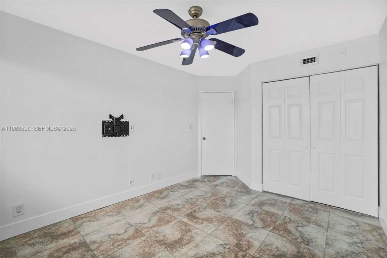 15549 N Miami Lakeway N, Unit 306, Miami Lakes, FL 33014 Photo