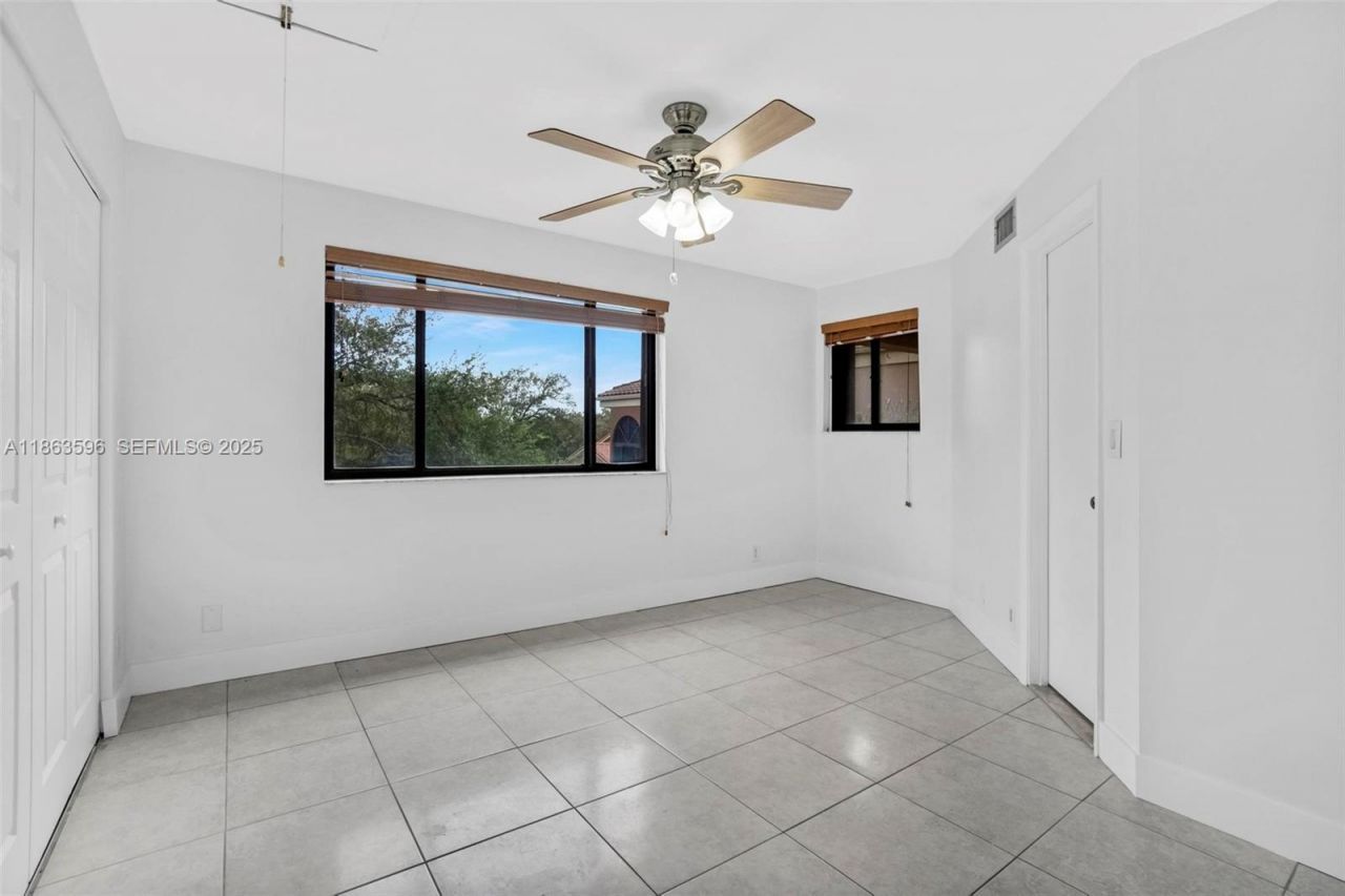 15549 N Miami Lakeway N, Unit 306, Miami Lakes, FL 33014 Photo