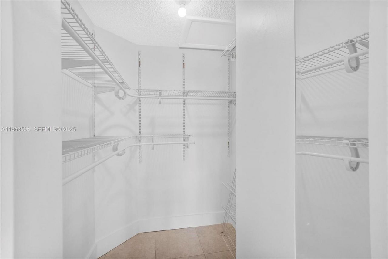 15549 N Miami Lakeway N, Unit 306, Miami Lakes, FL 33014 Photo