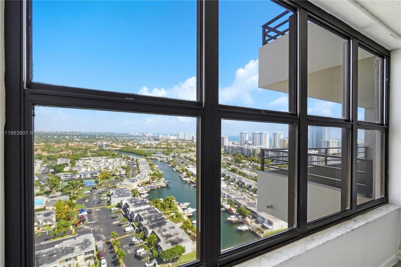 2500 Parkview Dr, Unit 2408, Hallandale Beach, FL 33009 Photo