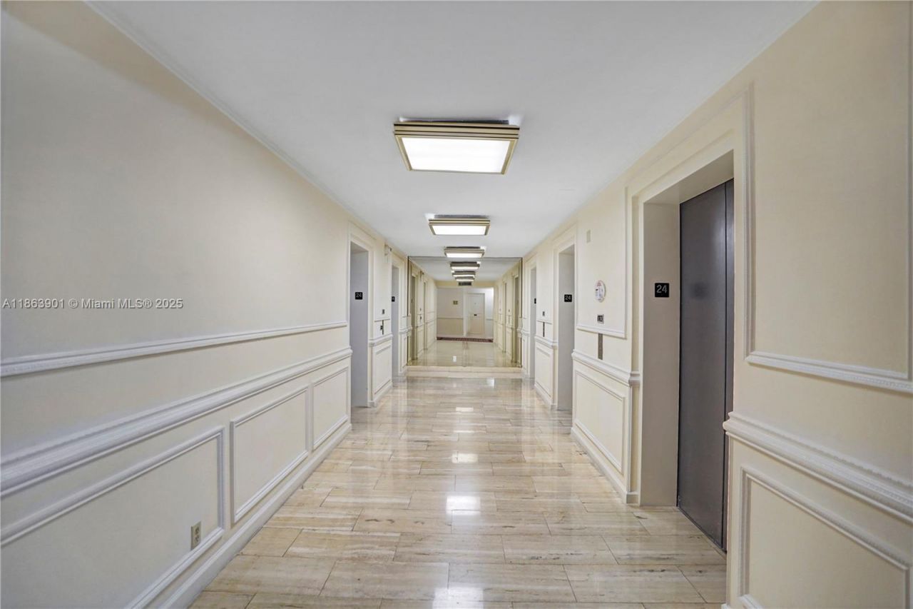 2500 Parkview Dr, Unit 2408, Hallandale Beach, FL 33009 Photo