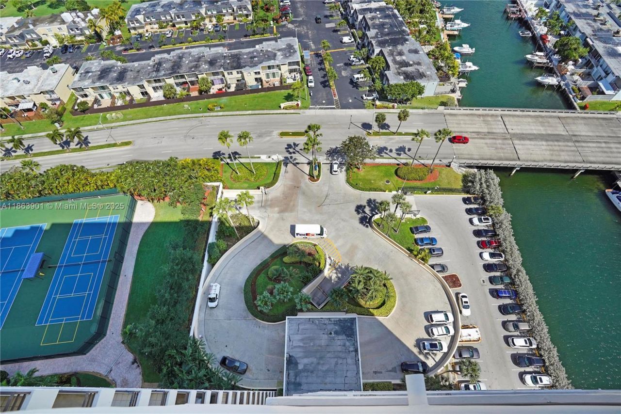 2500 Parkview Dr, Unit 2408, Hallandale Beach, FL 33009 Photo