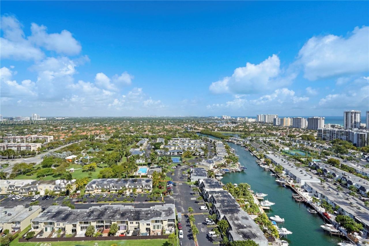 2500 Parkview Dr, Unit 2408, Hallandale Beach, FL 33009 Photo